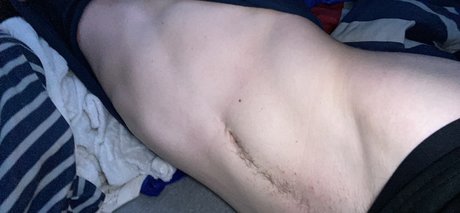 Steven Sub Bottom  トップモデル 写真