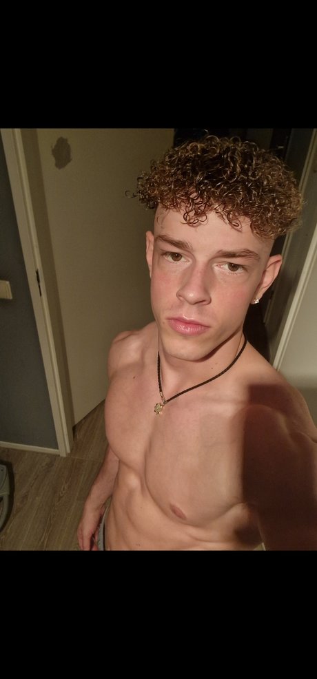 Stoutericky セックスモデル 写真