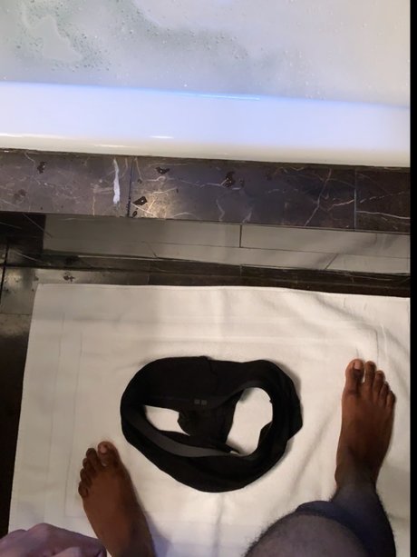 I Be Chillin ホットなポルノスター 写真