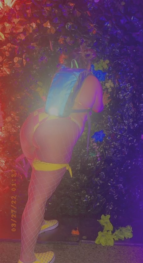 TiNY Goddess 高品質モデル 写真