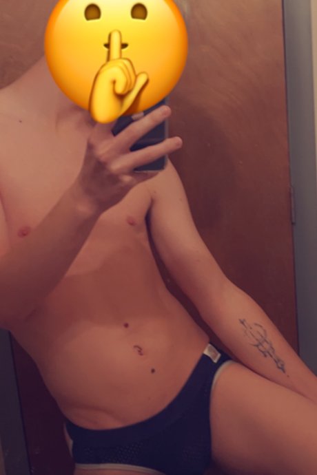 Blond twink00 ホットなポルノスター 写真