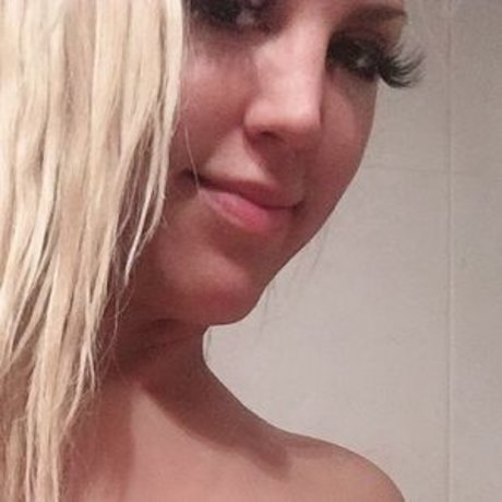 Blondie Fesser セクシーなスター 画像