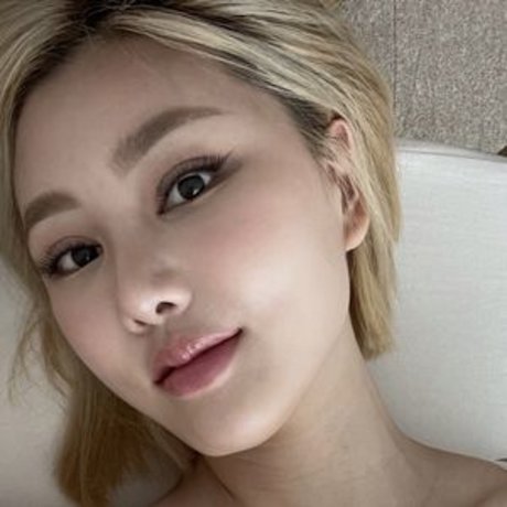 Baesylvie ポルノスター 可愛い 写真