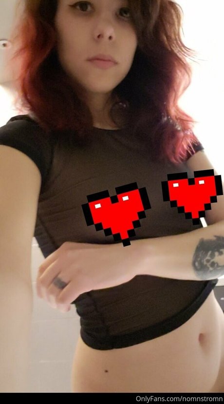 Nomnstromn セクシーなポルノスター 写真