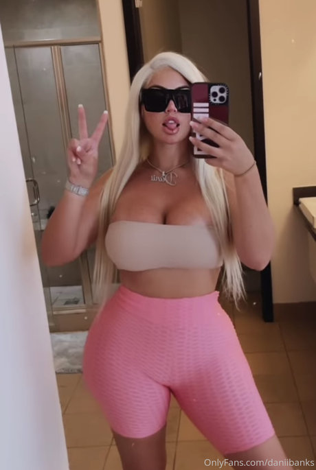 Danii Banks セックス女優 画像