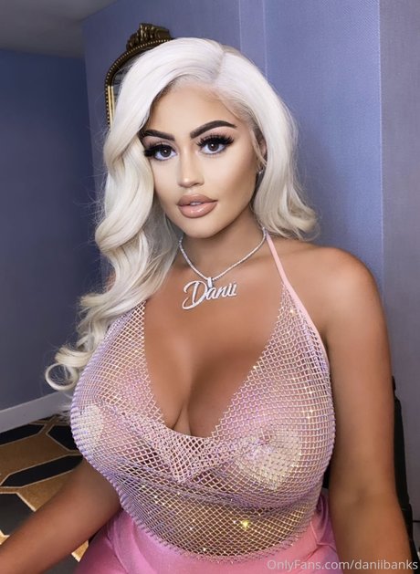 Danii Banks 完璧なモデル 画像