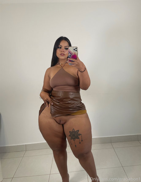 Graciebon HDポルノスター 写真