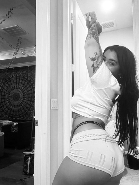 レズビアンの猫OnlyFans 無料セックス 写真