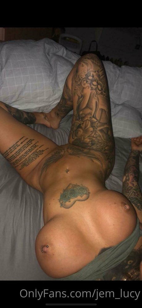 Jemma Lucy XXXモデル 写真