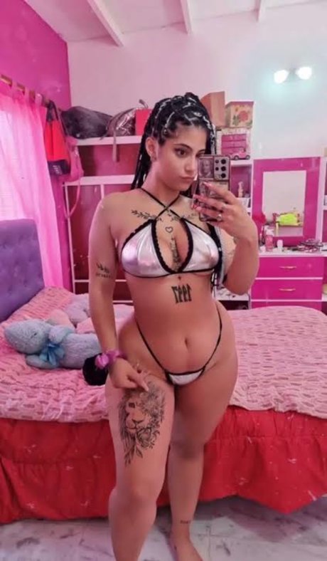 Genesis Sofia アート女優 写真