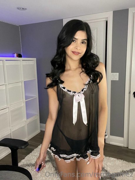 RorrieGomez ポルノスター ホット 画像
