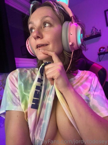 Jordy Todosey アダルト女優 写真