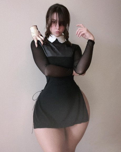垂れ乳OnlyFans 無料裸 ギャラリー