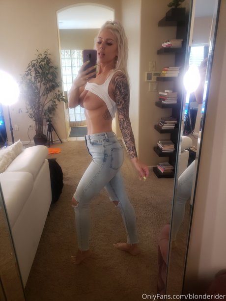 Blonde Rider top profile image