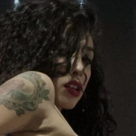 Kitzia Suarez ホットなモデル 写真