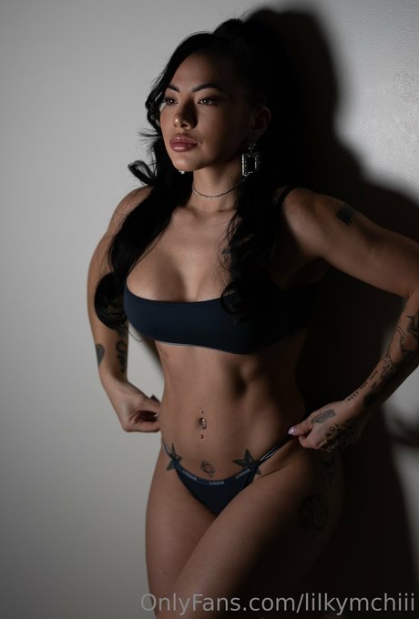 熟女ストリップOnlyFans ポルノグラフィック ギャラリー