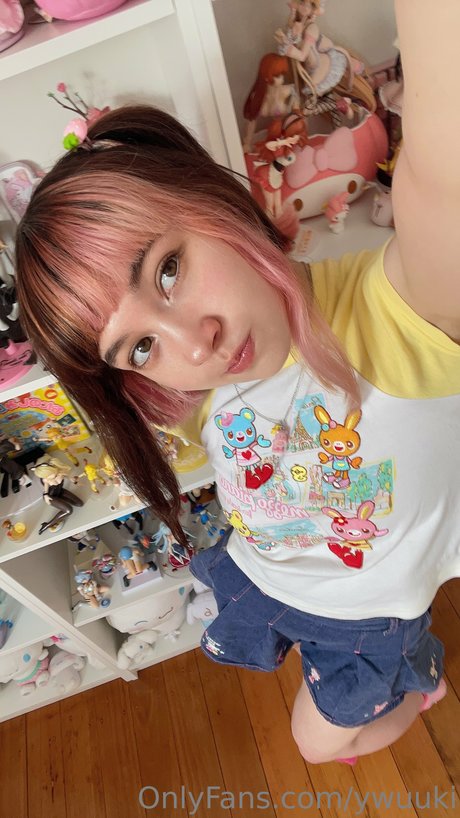 yyuki スター ヌード 写真