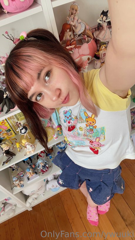 アマチュア3P OnlyFans アートポルノ 写真