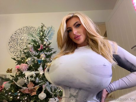 Maddison Fox かわいいスター 写真