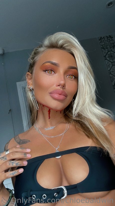 Chloe Baldwin HDモデル 画像