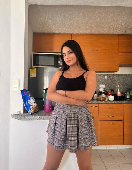 Annie Guzman アダルトスター 写真