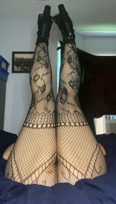 Whooty2166 高品質モデル 写真