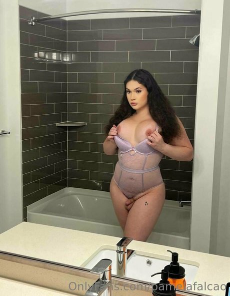 pamelafalcao ホットモデル 画像