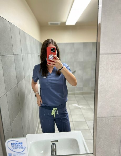 nurse jenna free 裸モデル ギャラリー