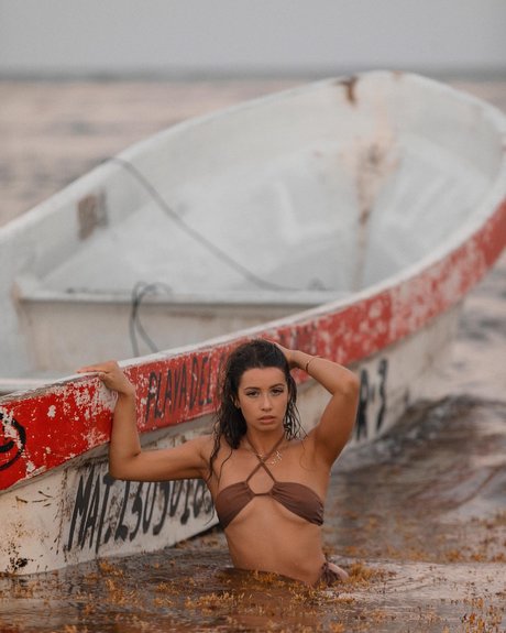 Jesenia Echeverria 完璧なモデル 写真