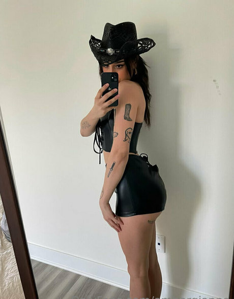 Ambergianna 美しいモデル 写真