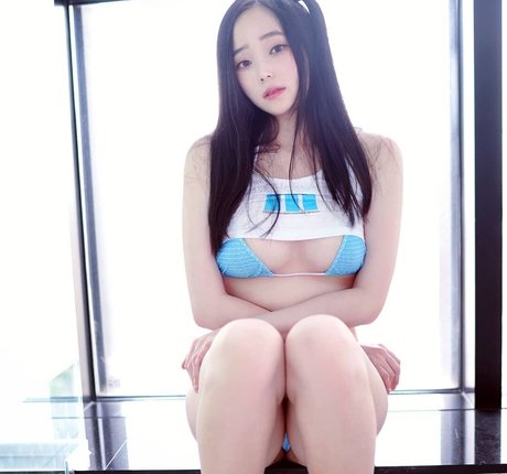 bambi jesuis 無料のポルノスター 写真