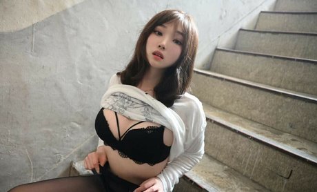 bambi jesuis アダルト女優 画像