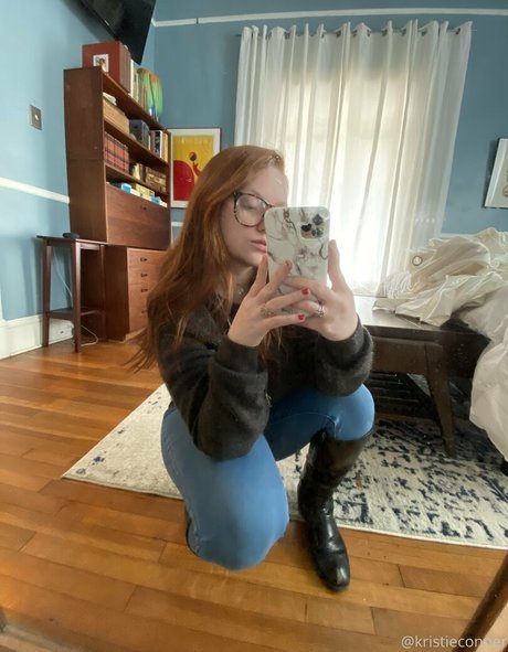 kristieconner ホットなモデル 写真