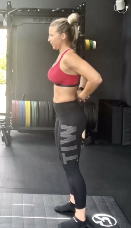 Gemma Atkinson 裸のスター ギャラリー