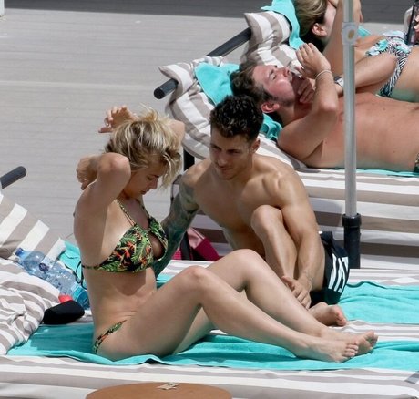 Gemma Atkinson セックスポルノスター 写真