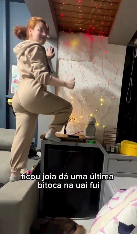 Claudia Andriolo 裸のモデル 写真