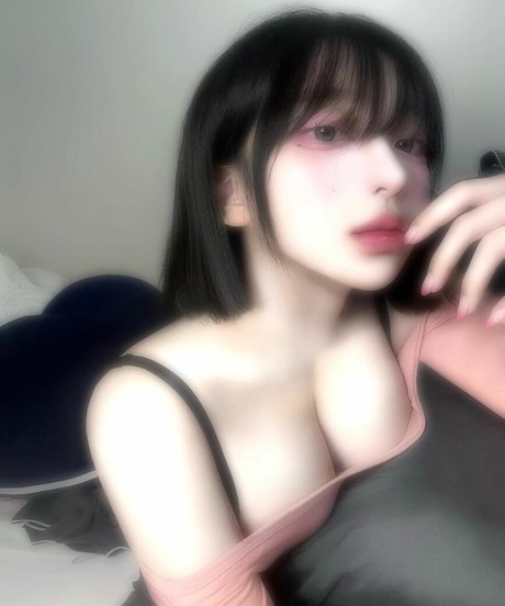 20歳のOnlyFans 裸 画像