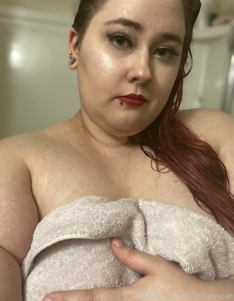 misshoneycatt ポルノスター ヌード 写真