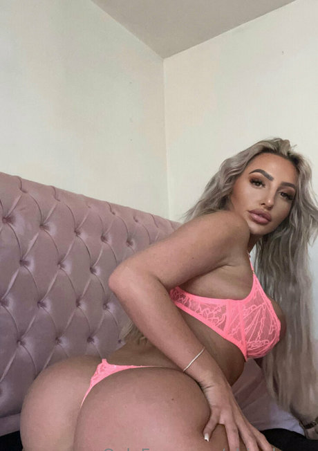 abigale xo 裸の女優 画像