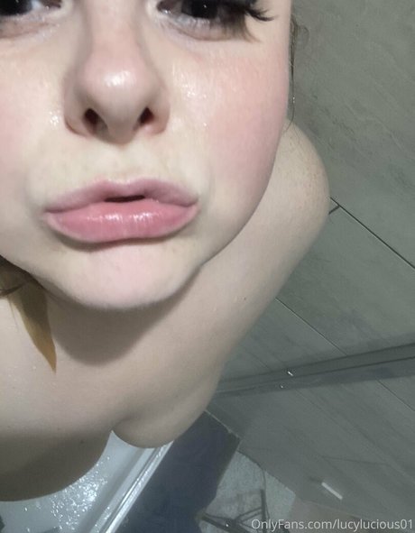 lucylucious01 可愛い女優 写真