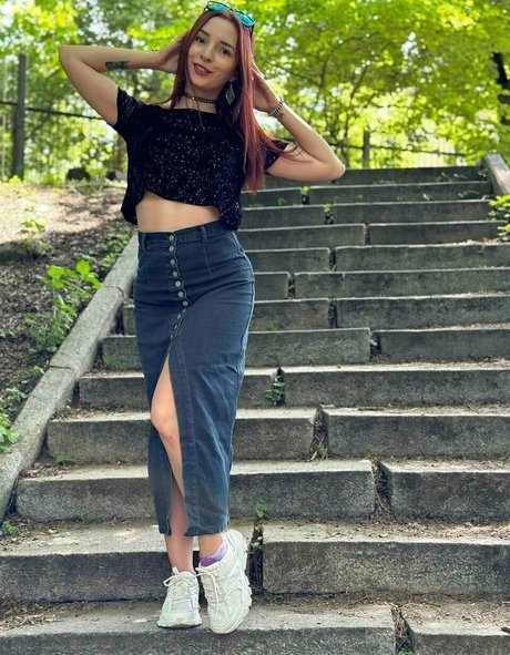 angel crystalll 裸の女優 写真