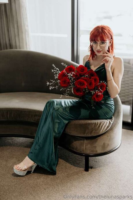 Luna Sparks New Subs FREE rating profile image