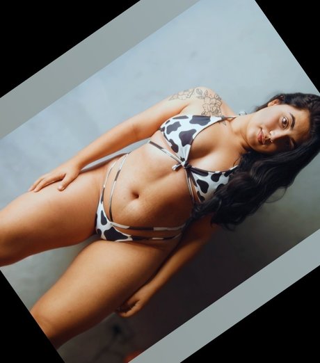 Yasmim Quare HDポルノスター 画像
