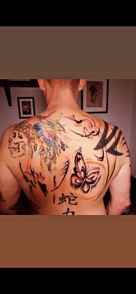 Tattooed guy ポルノスター 可愛い ギャラリー