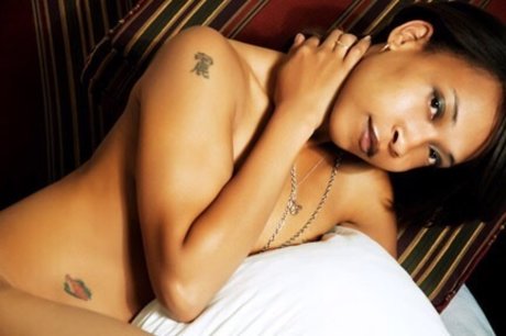 Sexiredluv ヌード女優 画像