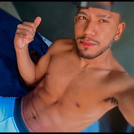 Deckoud ホットなポルノスター 写真