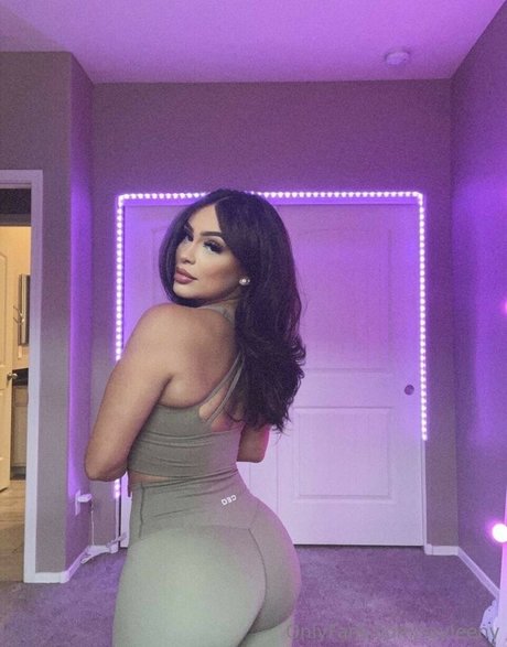Rayleen Vega 素敵なモデル 画像