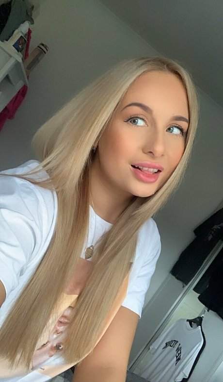aadrianarose スター xxx 画像
