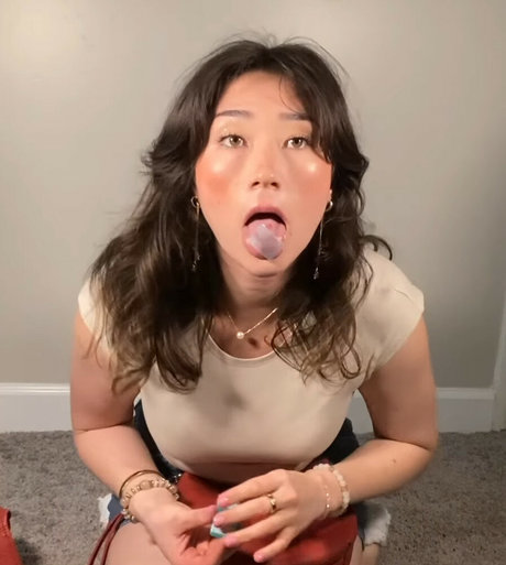 Sleepy Sab ASMR トップ女優 写真