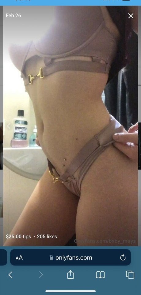 Maddyavalon 美しいポルノスター 写真